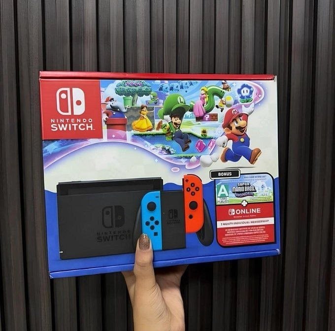 Bundle Nintendo Switch + Super Mario Bros. Wonder